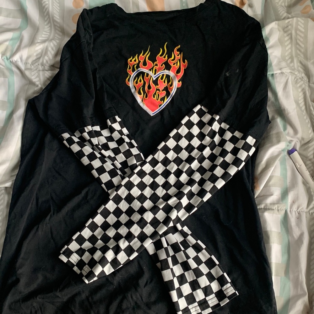 Checkered sleeves burning heart shirt